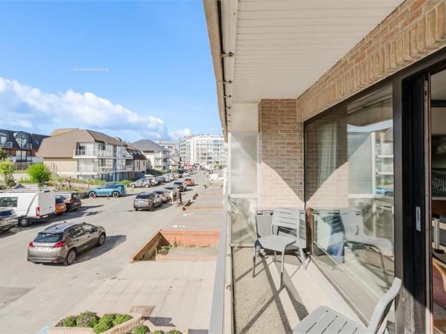 Zongericht appartement te koop in Sint Idesbald!
