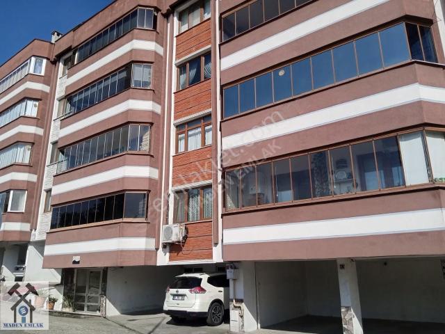 Zonguldak'ta Deniz Manzaralı, Ana Yola Yakın Satılık 3+1 Daire