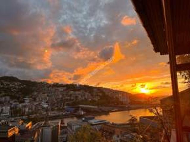 Zonguldak Çarşı Merkezde Deniz Manzaralı Satılık Daire