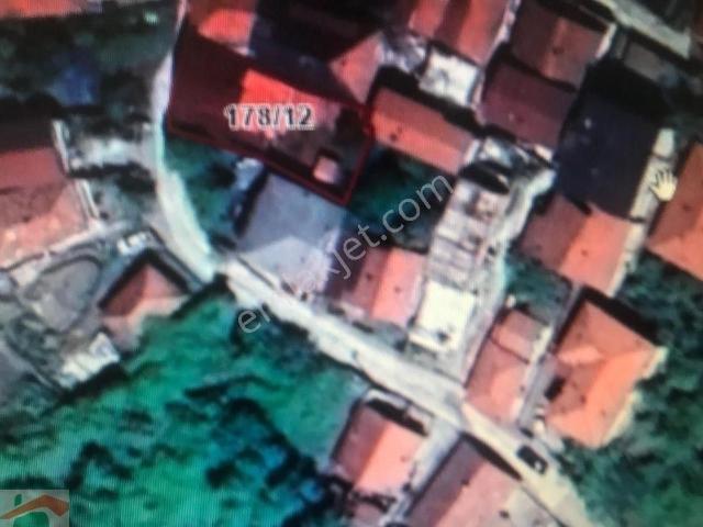 Zonguldak Merkezde Belediye Ve Elmas Park Arkasında 3 Katlı Bina Komple