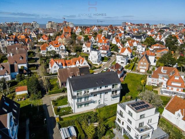 Zonnig appartement in de charmante paadjes van Duinbergen