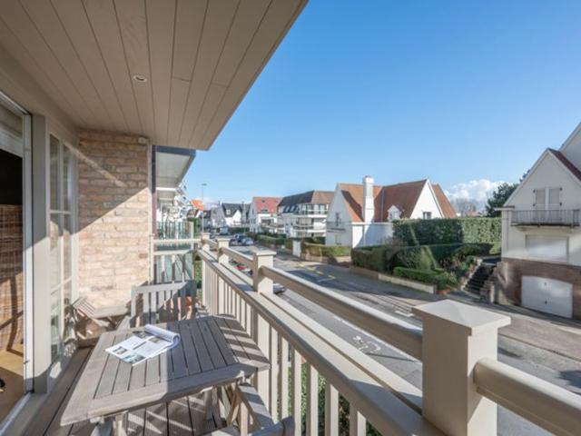 Zonnig appartement in een prestigieuze residentie.