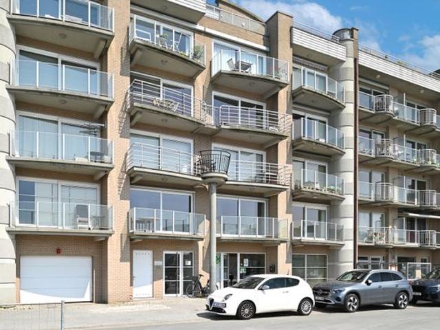 Zonnig appartement mét garage aan de jachthaven van Zeebrug