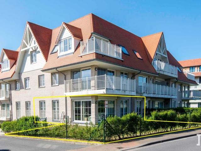 Zonnig appartement met hoogwaardige afwerking en 2 slaapk.