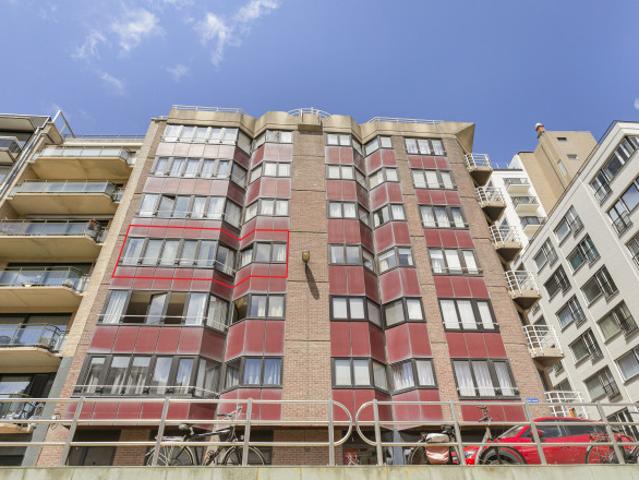 Zonnig appartement met 1 slaapkamer aan achterzijde Zeedijk!