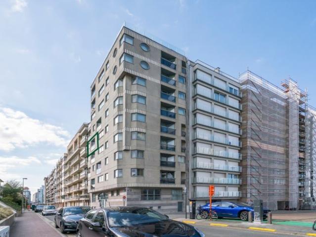 Zonnig appartement nabij de Zeedijk van Duinbergen en het.