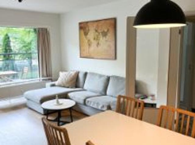 Zonnig gemeubeld 2 slaapkamer appartement met 2 terrassen