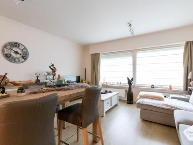 ZONNIG & INSTAPKLAAR HOEKAPPARTEMENT met 2 à 3 slaapkamer.