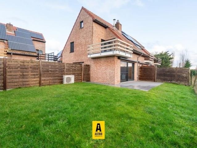 Zonnige vakantiewoning met tuin en garage!