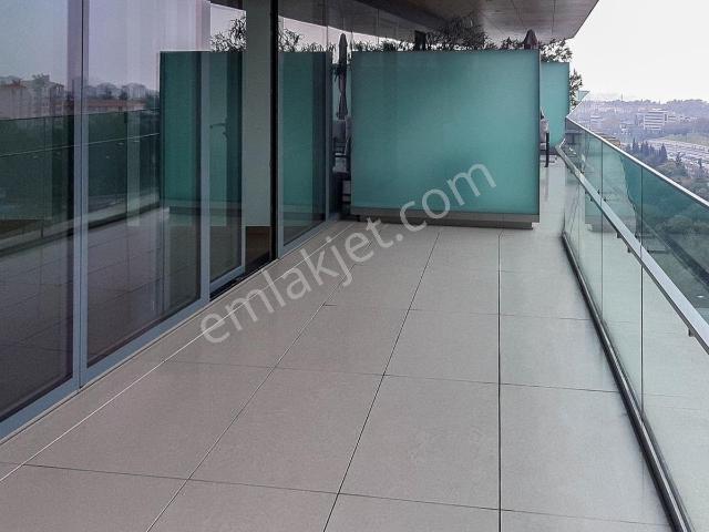 Zorlu Center Kıralık Bogaz Manzaralı 200 M2 Luks Ofıs