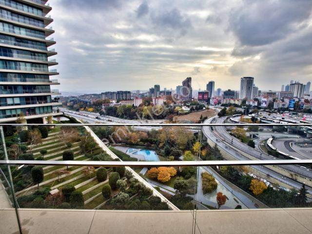 Zorlu Center'da Satılık 3+1 Lüks 220 M2 Boğaz Manzaralı Daire