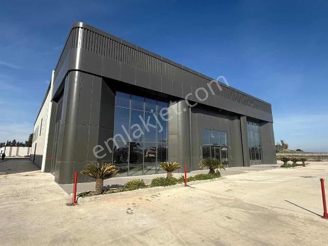 Zorlu'dan Ceyhan'ın Girişinde E 5 Üzeri Plaza!