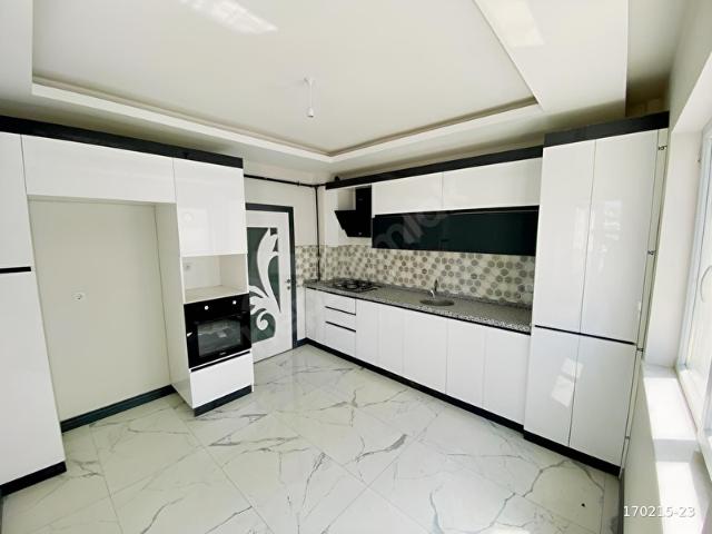 ZNK'GAYRIMENKUL'DEN KIBRIS CADESİNDE FULL YAPILI GENİŞ 3+1 DAİRE