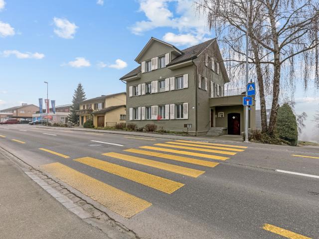 Zwei Mieter. Fünf Stockwerke. Vollständig renoviert