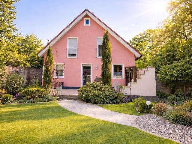 Zwei Familien Traum auf 1.071 qm – EFH inkl. Bungalow, Terrassen & Wellnessbereich, Nähe Oranienburg