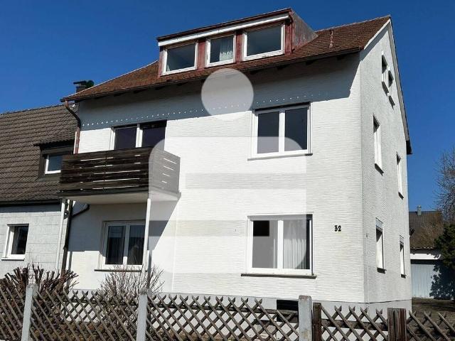 Zwei Wohneinheiten mit zusätzlichem Anbau!. DHH mitten in Herzogenaurach