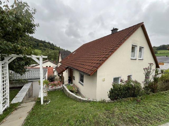 Zwei Wohnhäuser in Niederrimbach