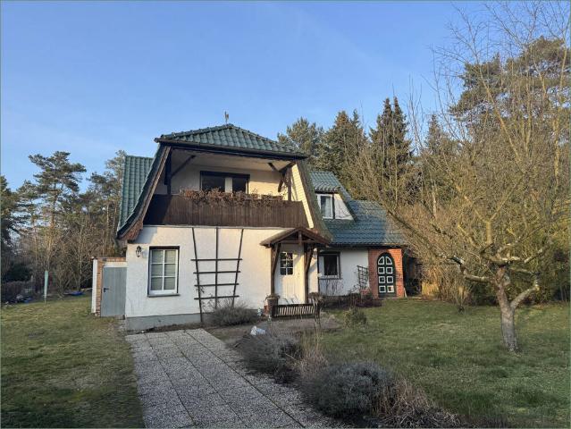 Zweifamilien oder Mehrgenerationenhaus im Grünen unweit des Strausberger Sees