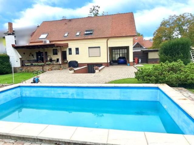 ZWEIFAMILIEN Wohnhaus mit XXL TRAUMGRUNDSTÜCK