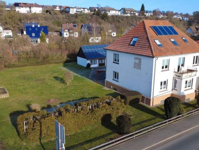 Zweifamilienhaus mit viel Potential