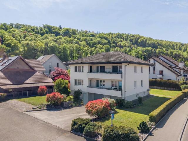 Zweifamilienhaus mit zwei gepflegten 4 Zimmer Wohnungen und einer attraktiven Ausnutzungsreserve!