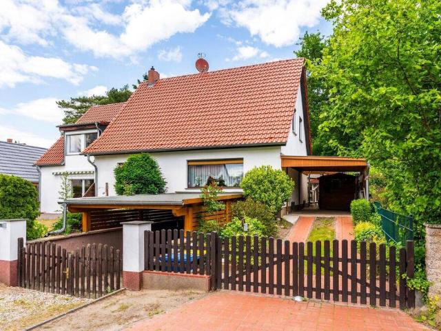 Zweifamilienhaus mit zusätzlicher Einliegerwohnung
