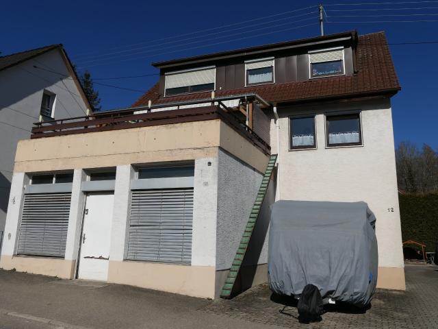 Zweifamilienhaus mit Gewerbeeinheit im EG in bevorzugter Lage von Sigmaringen