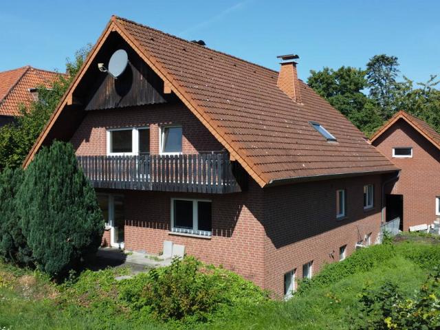 Zweifamilienhaus mit großem Garten und zusätzlichem Baupotenzial in Salzkotten Niederntudorf