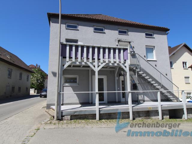 Zweifamilienhaus mit historischer Note in Adldorf