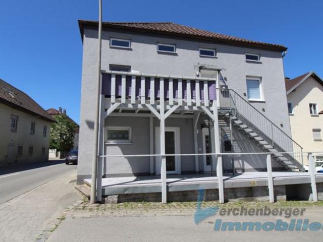 Zweifamilienhaus mit historischer Note in Adldorf