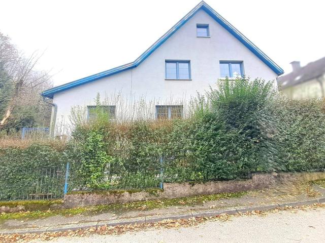 ERFOLGREICH VERKAUFT! EINFAMILIENHAUS mit kl. Garten u. Garage in ruhiger Sackgasse