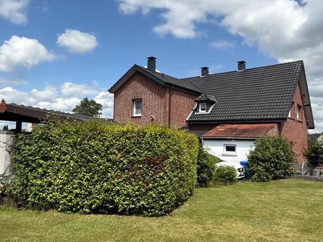 Zweifamilienhaus freistehend