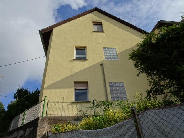 Zweifamilienhaus in begehrter u. ruhiger Lage