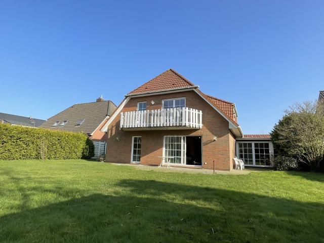ZWEIFAMILIENHAUS IN CUXHAVEN TOP LAGE!