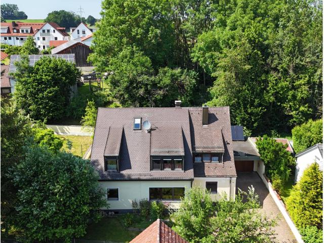 ZWEIFAMILIENHAUS IN DACHAU ETZENHAUSEN Sonniges und großzügiges Haus in begehrter Lage
