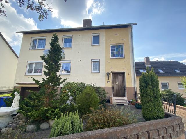 Zweifamilienhaus in ruhiger Lage sucht Familie! KEINE KÄUFERPROVISION