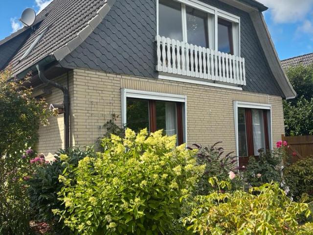 Zweifamilienhaus in ruhiger Seitenstraße Uetersen