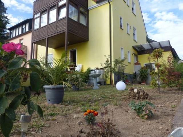 Zweifamilienhaus in 97534 Hergolshausen zwischen Schweinfurt, Würzburg und Volkach ID 2587