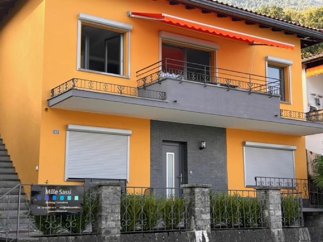 Zweifamilienhaus vollständig renoviert