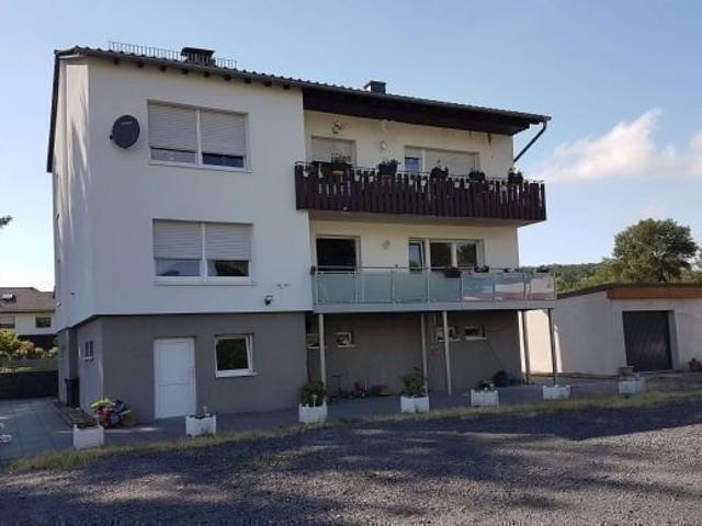 Zweifamilienhaus 10 Autofahrminuten von Limburg in Waldbrunn Ellar zu verkaufen