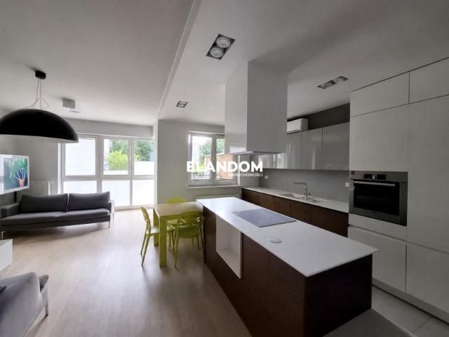 Zwycięzców 61,90 m², Warszawa
