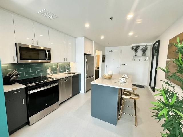 Zu 1 Bedroom Apartment for Rent at 445 Wardlaw Ave, Winnipeg, MB R3L 2J3 River Osborne
