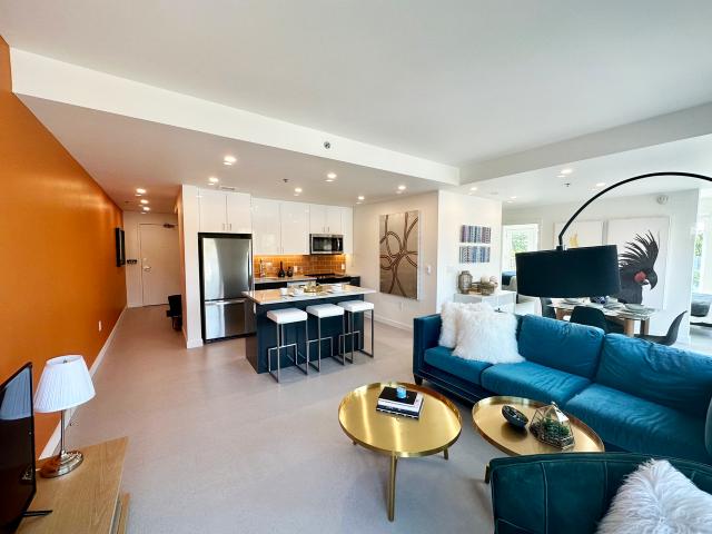 Zu 1 Bedroom Apartment for Rent at 445 Wardlaw Ave, Winnipeg, MB R3L 2J3 River Osborne