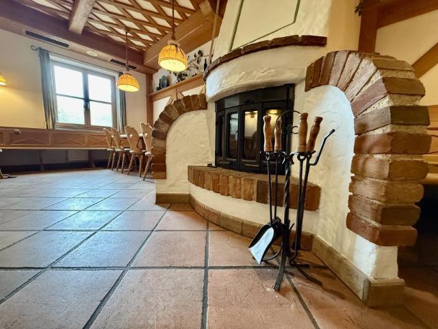 Zu Verkaufen 12 Schlafzimmer Haus Sierndorf Sierndorf DS102913873