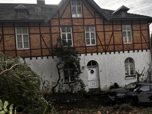 Zu Verkaufen 6 Schlafzimmer Haus Aachen Deutschland DLS88228607