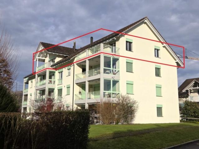 Zu verkaufen an der Haushaldenstrasse 2a in 8374 Dussnang  grosse 5½ Zi. Dachwohnung, an ruhiger, sonniger Lage /nur 2 Gehminute bis ÖV