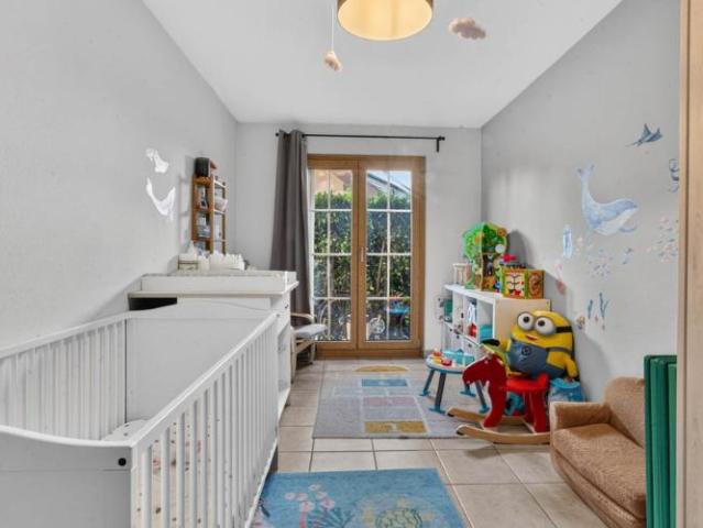 Zu verkaufen, Erdgeschosswohnung, 1269 Bassins, Réf AP0206