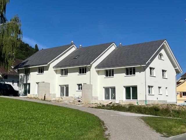 Zu verkaufen in 8362 Itaslen bei Balterswil, neues 5½ Zi. EFH, an unverbaubarer Lage angrenzend an Landwirtschaftszone, mit Weitsicht auf Wiese !