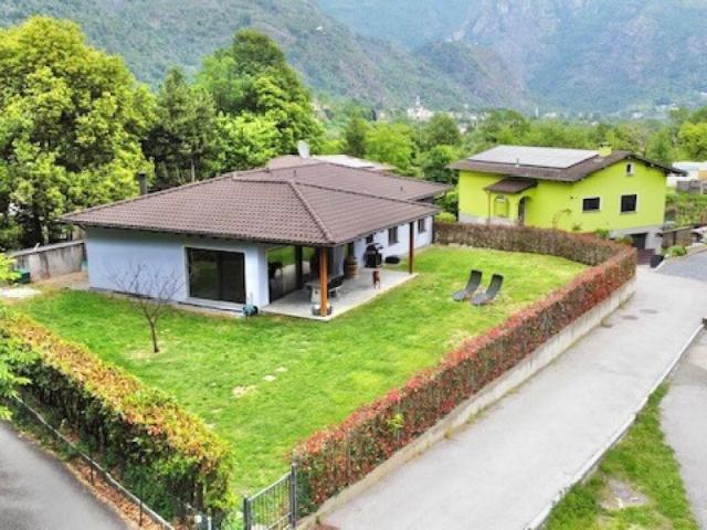 ZU VERKAUFEN IN GOLINO MODERNES EINFAMILIENHAUS MIT EIGENEM GARTEN