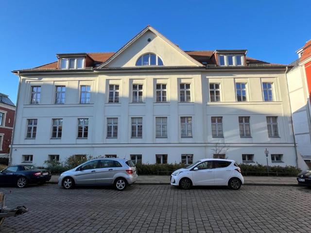 Zu Verkaufen Mehrfamilienhaus in bester Wohnlage